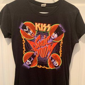 Juniors Sonic Boom Kiss Shirt